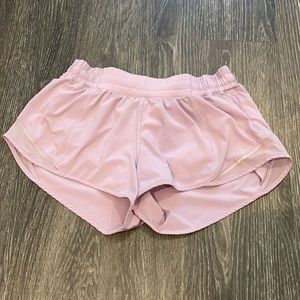 Lululemon hotty hot 2.5”